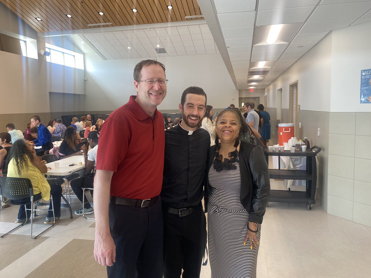 Holy Savior Angels tweet media