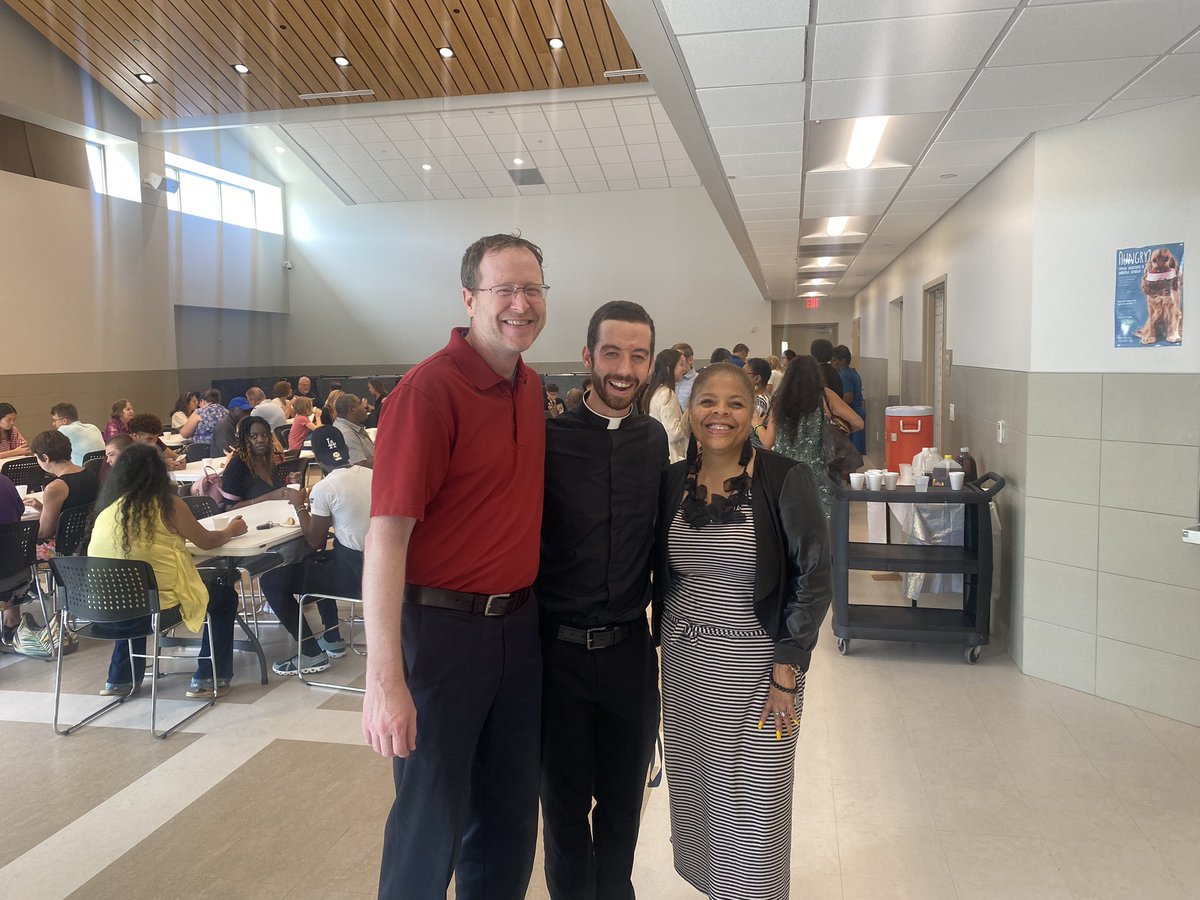 Holy Savior Angels tweet media