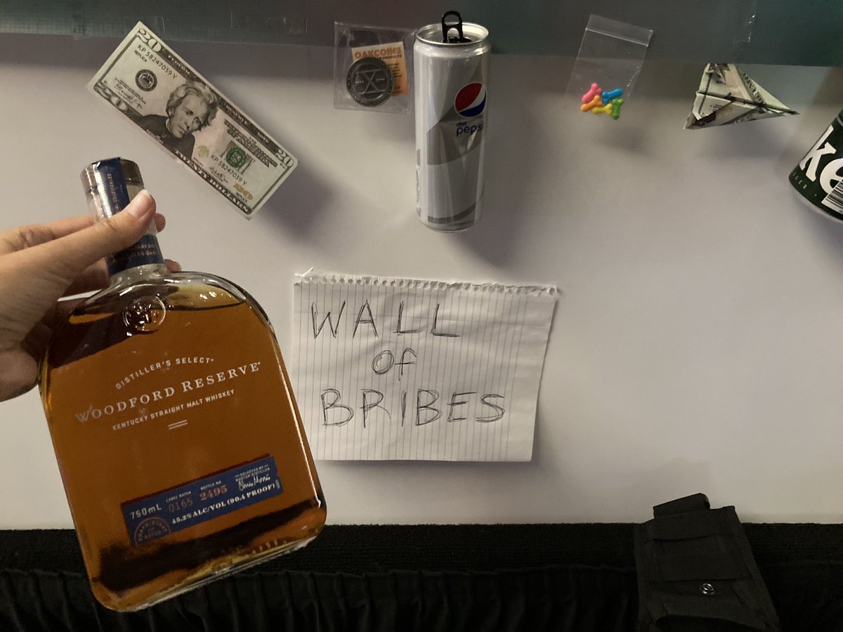 Lonely Hard Drive / Wall of Bribes / Lonely Tag tweet media