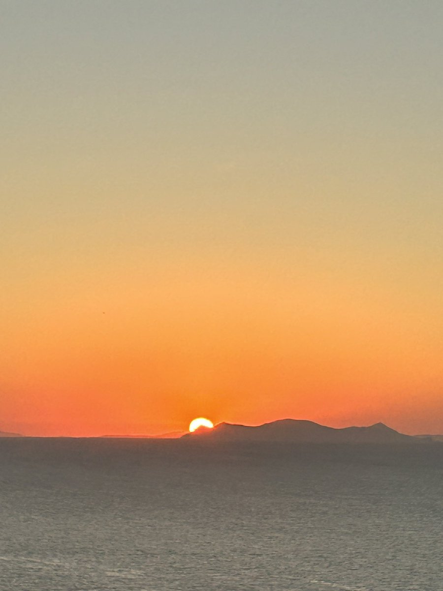 Becks Jakes tweet media