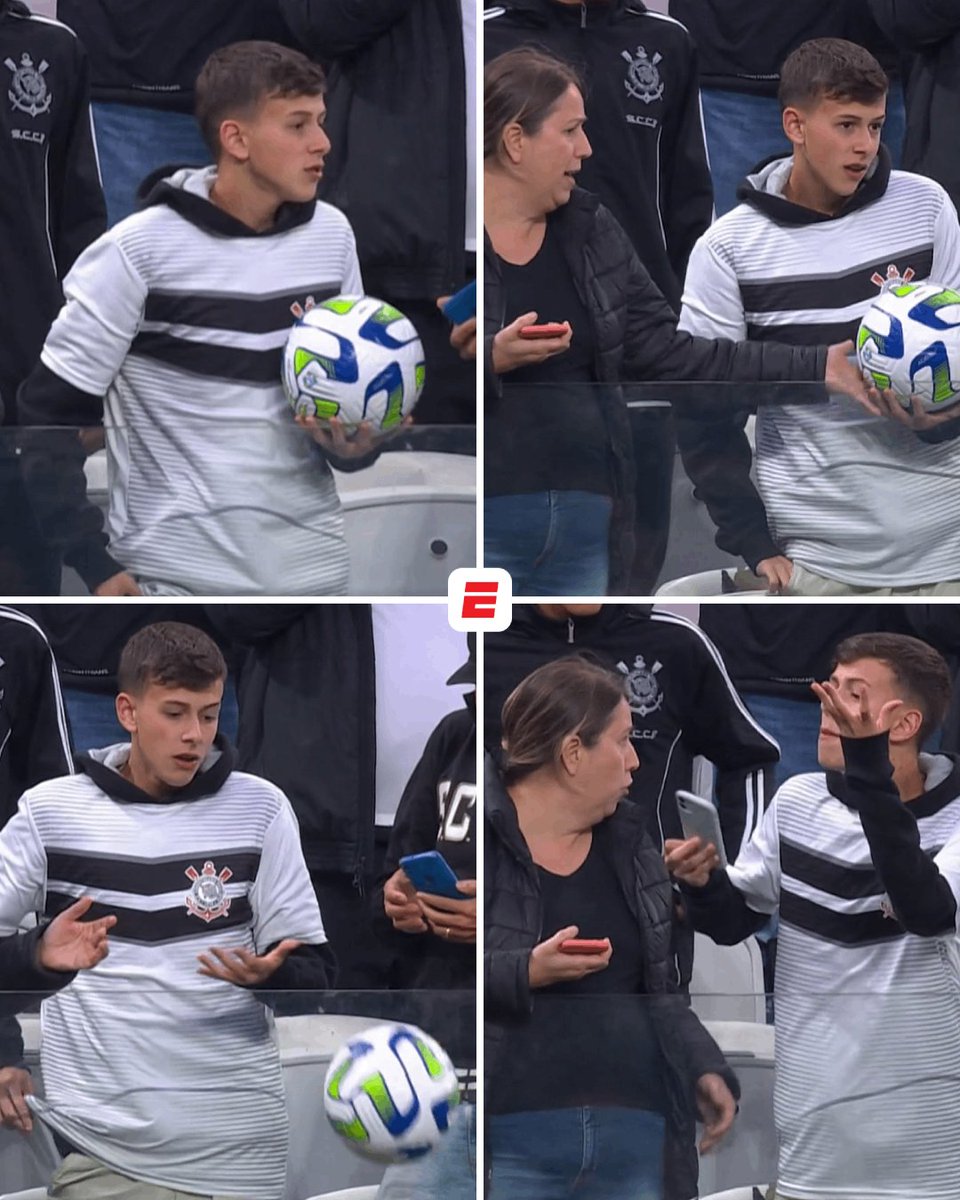 SportsCenterBR's tweet photo. Aí a bola do jogo cai na sua mão, você pega o celular pra tirar a selfie e SUA MÃE DÁ UM TAPA NA BOLA KKKKKKKKKKKKKKKK

#FutebolNaESPN https://t.co/2xmLHj9tFC