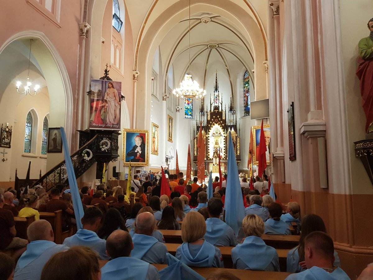 Pawel_Salek's tweet image. Już jutro Częstochowa, a dziś wspólna modlitwa wszystkich grup w kościele w Rędzinach.

Raport z trasy:
📷 Zawada
📷 Kłomnice
📷 Witkowice
📷 Rudniki
📷 Rędziny.
#ŁPPM #NaJasnąGórę #idęnaŁPPM