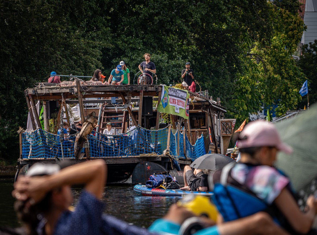 BUNDjugend_Bln's tweet photo. #ClimateandBoat Demo Teil 2 https://t.co/OnlT5Boe1f