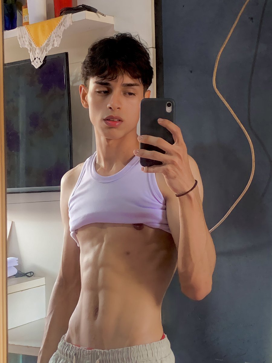 secrtfons's tweet photo. Tá bom… tá bom, eu sou até bonitinho… 🙆🏼‍♂️ https://t.co/TACOVJSrGE