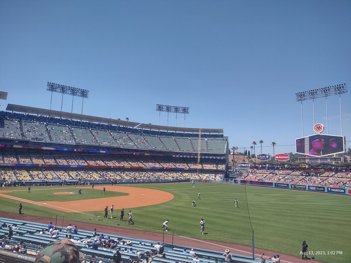 KarHaig's tweet photo. Go @Dodgers! https://t.co/7YUn5TKDdo