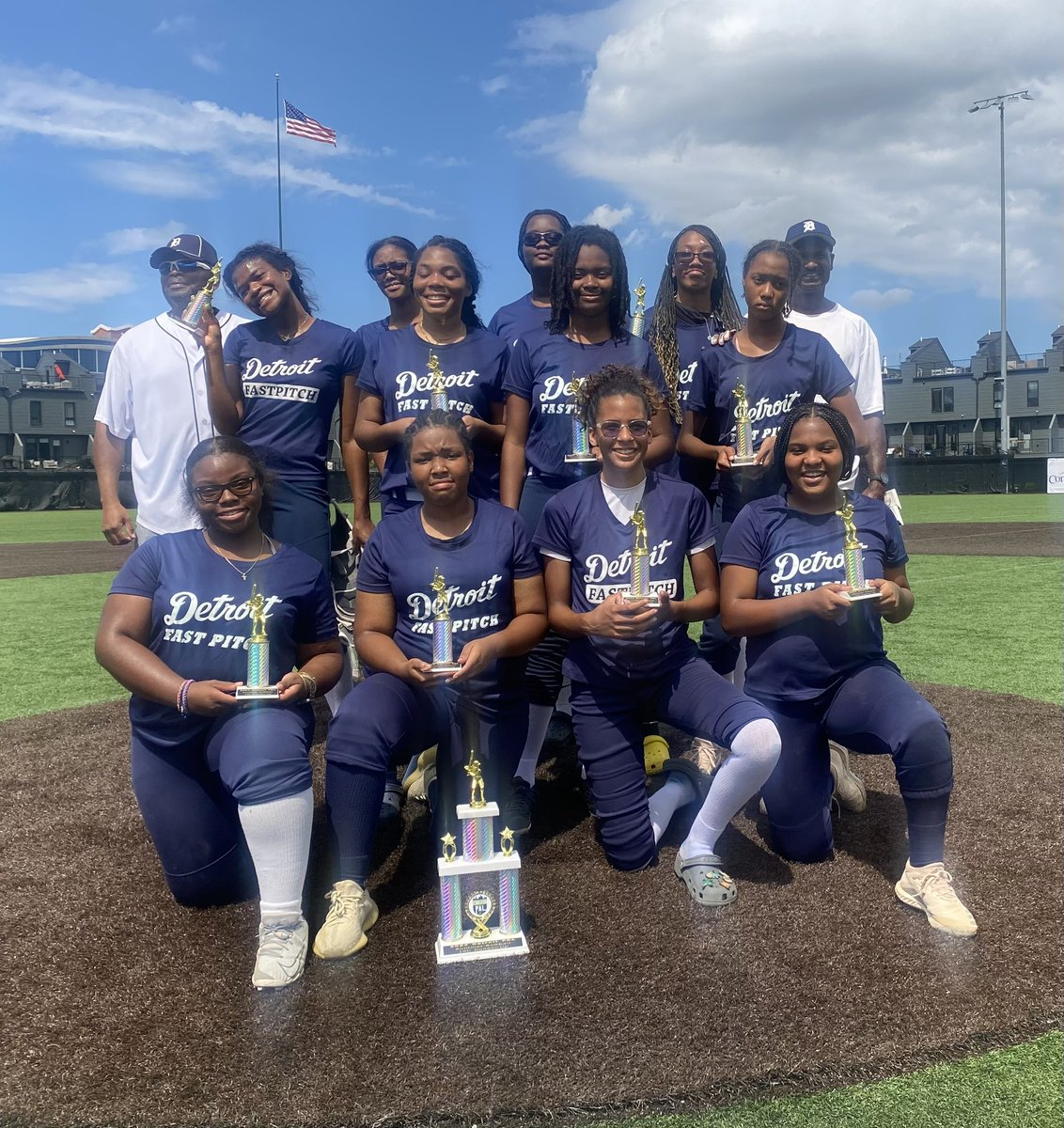 DetroitPAL's tweet photo. 🏆Congratulations to the Southfield Warriors on winning the 16U Detroit PAL Rec. Softball Championship! 

This game came down to the wire, with the Warriors defeating Detroit Fast Pitch, 7-6.

#detroitpal #girlschangingthegame #diamondsports https://t.co/UOPTctMWBw