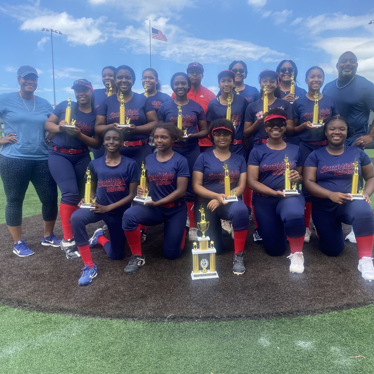 DetroitPAL's tweet photo. 🏆Congratulations to the Southfield Warriors on winning the 16U Detroit PAL Rec. Softball Championship! 

This game came down to the wire, with the Warriors defeating Detroit Fast Pitch, 7-6.

#detroitpal #girlschangingthegame #diamondsports https://t.co/UOPTctMWBw