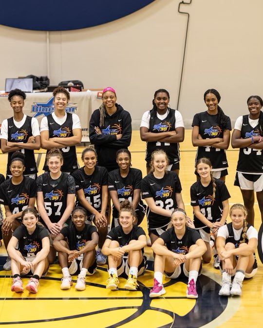 BlueStar30 tweet media