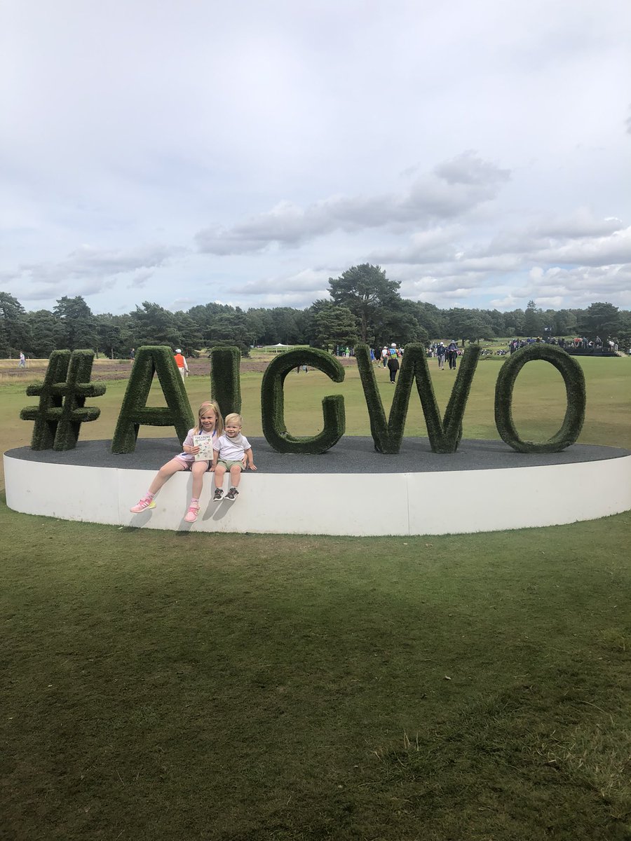 jessflorey's tweet photo. New golf fans ⛳️ #AIGWO @AIGWomensOpen https://t.co/aPxNzrJSb3