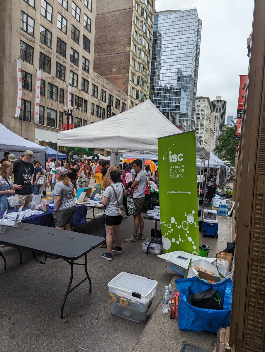 ChiTownBio (@chitownbio) on Twitter photo Thanks for letting us hang with y'all at Sundays on State, <a href="/IllinoisScience/">IL Science Council</a> ! Y'all are the best! Thanks for letting us hang with y'all at Sundays on State, <a href="/IllinoisScience/">IL Science Council</a> ! Y'all are the best!