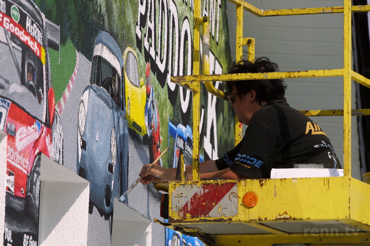 20832com's tweet image. 20 years ago the large wall painting in Nürburg was created: Aug 13th, 2003.