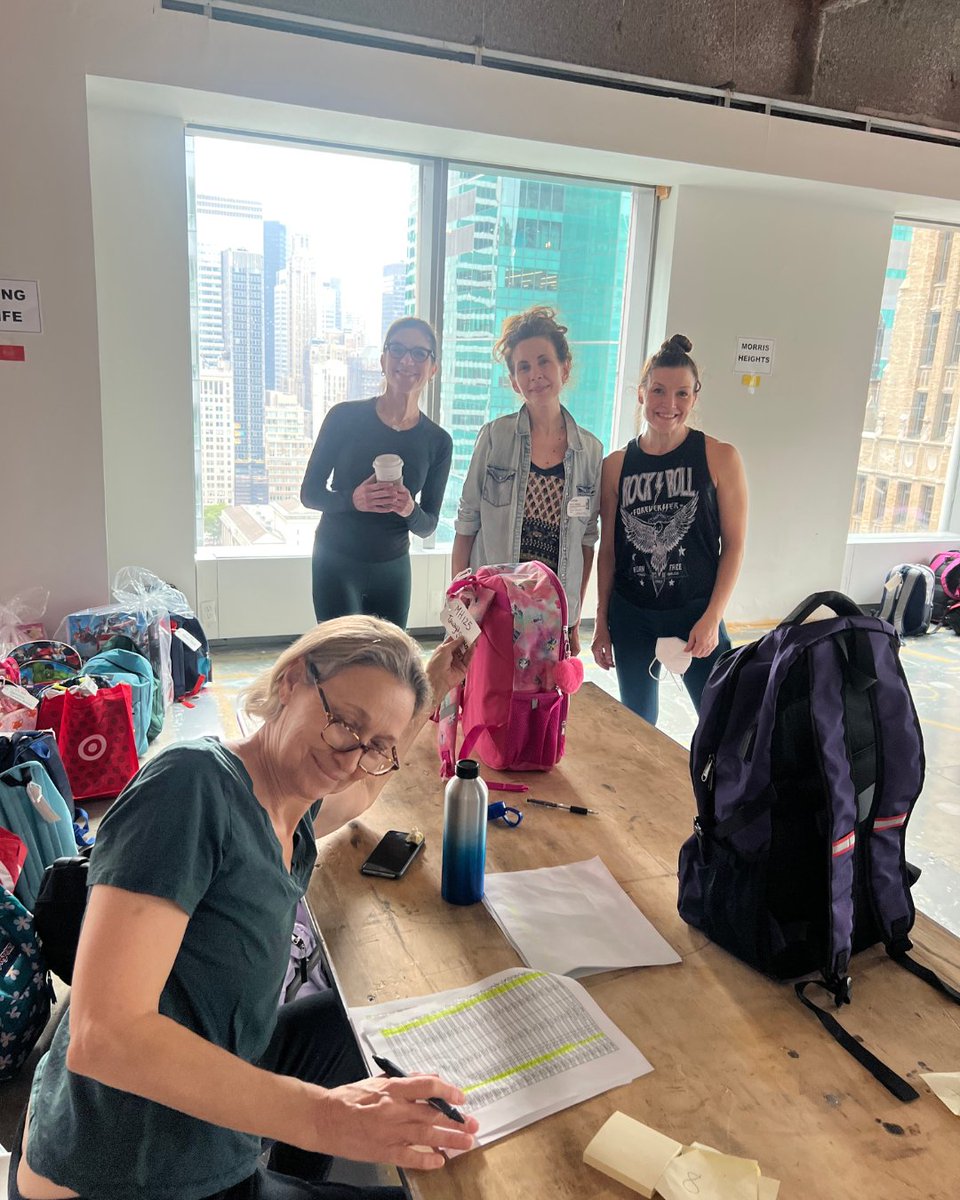 ProjectswCare's tweet photo. 🗣️ We want to extend a HUGE thank you to every amazing volunteer who joined us this week for #ProjectFirstDay! 📢
Your kindness is felt deeply and will ripple through classrooms, hallways, and futures for years to come. 💖 https://t.co/GSPtIse9o7