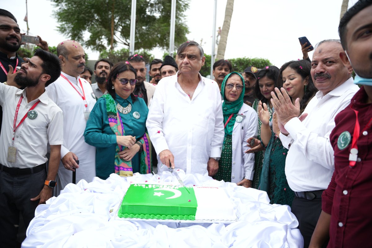 dzhospitals's tweet photo. The excitement around the 14th of August is felt on the Dr.Ziauddin hospital campuses in Clifton, North Nazimabad, Boat Basin, and Keamari.
#DZH #DrZiauddinHospital #76independencedaycelebration #freedom #celebration https://t.co/GfWWimUVCx