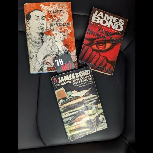 Archivo_007's tweet photo. Reediciones de Amis, Pearson y Benson https://t.co/UITMhahdBQ Vuelven tres obras clave de literatura bondiana
#JamesBond #IanFleming #KingsleyAmis #JohnPearson #RaymondBenson @TheIanFleming #Archivo007 #ClubArchivo007 https://t.co/mjHVfCNiMH