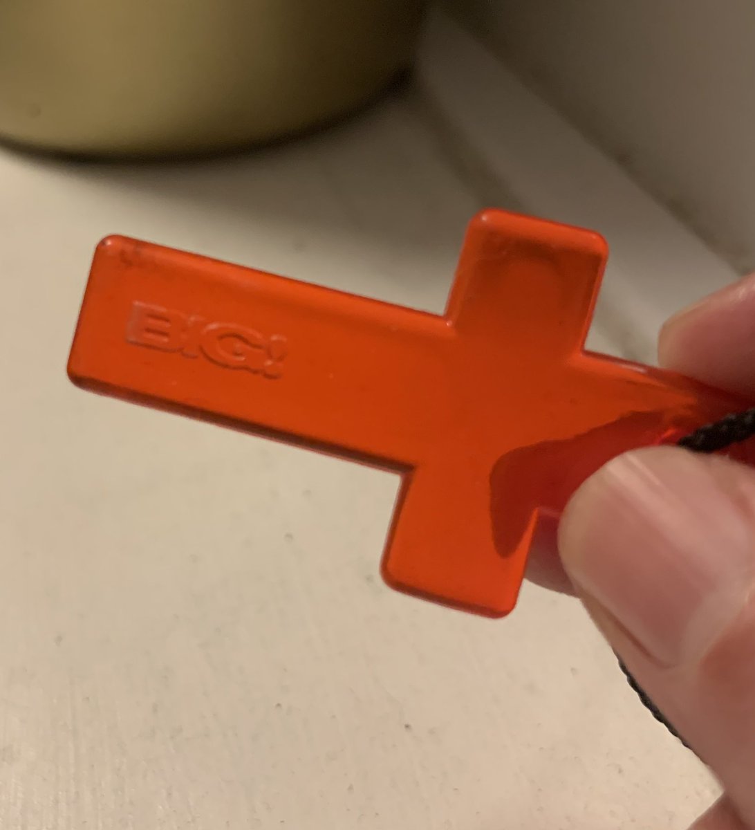 pineapple chunk tweet media