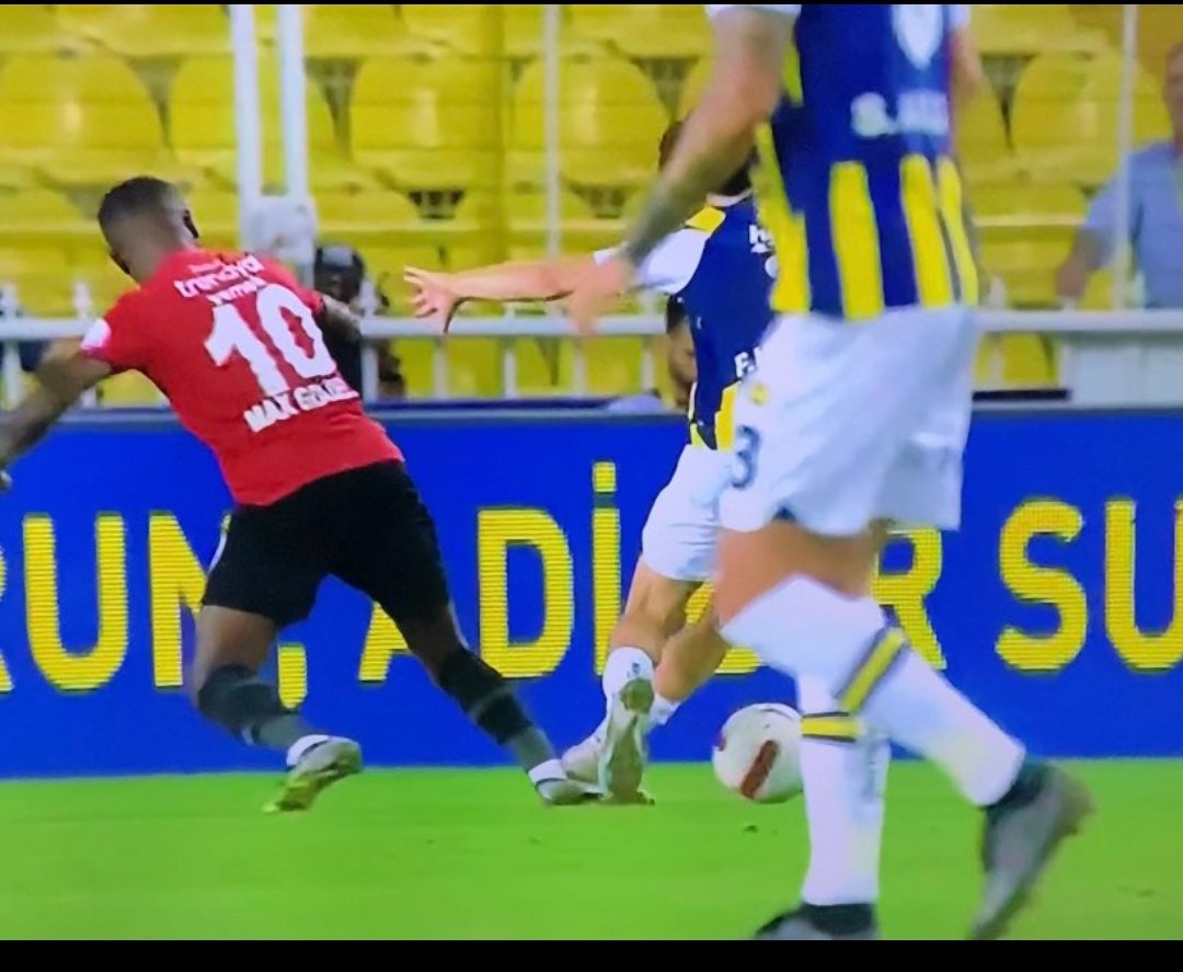 #KadıköydeYineHırsızVAR