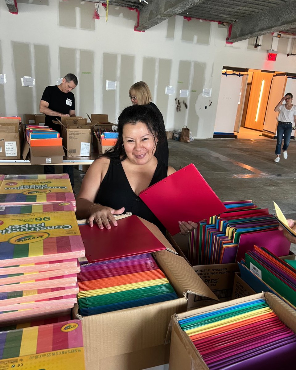 ProjectswCare's tweet photo. 🗣️ We want to extend a HUGE thank you to every amazing volunteer who joined us this week for #ProjectFirstDay! 📢
Your kindness is felt deeply and will ripple through classrooms, hallways, and futures for years to come. 💖 https://t.co/GSPtIse9o7