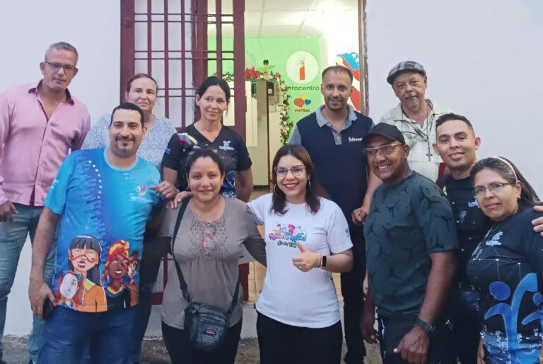 cytdanmarys's tweet photo. El @Mincyt_VE arribó a su 24° aniversario promoviendo y fortaleciendo el acceso al conocimiento de la Ciencia y la Tecnología en las comunidades en el marco de esta celebración nos encontramos en despliegue nacional.

Conoce más aquí📲 https://t.co/OsZmHK8iuc

#CienciaYTecnología https://t.co/D8v4jPhTyX