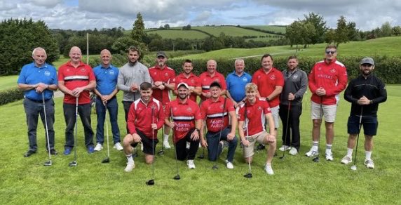handeldavies's tweet photo. 🏌️‍♀️⛳️Diwrnod sbesial heddi gyda golffwyr Y Porthmyn 🏉 yn cystadlu’r ‘Drovers Drive Texas Scramble’ 🏌️‍♀️⛳️   Pawb wedi joio mas draw👌Diolch i @JackMaynard123 am trefnu popeth a diolch partner @LeeRees1991🏌️‍♀️⛳️ Edrychwn mlan i’r tro nesaf💪🏴󠁧󠁢󠁷󠁬󠁳󠁿⁦@llandoveryrfc⁩ https://t.co/Bv2rAADsly