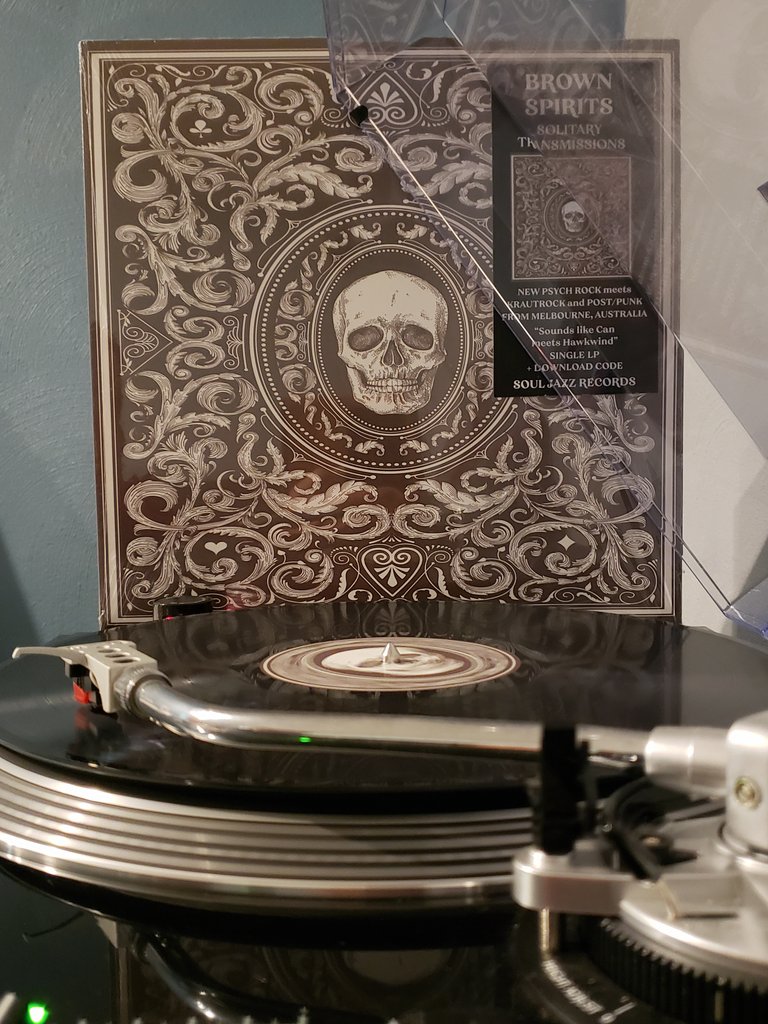 NowSpinningKL's tweet photo. Brown Spirits - Solitary Transmissions (2023).
If "CAN meets Hawkwind" means anything to you, you'll prob dig this record.
#nowspinning #vinyl #psychrock #krautrock #brownspirits https://t.co/ZIEgdFFYy2