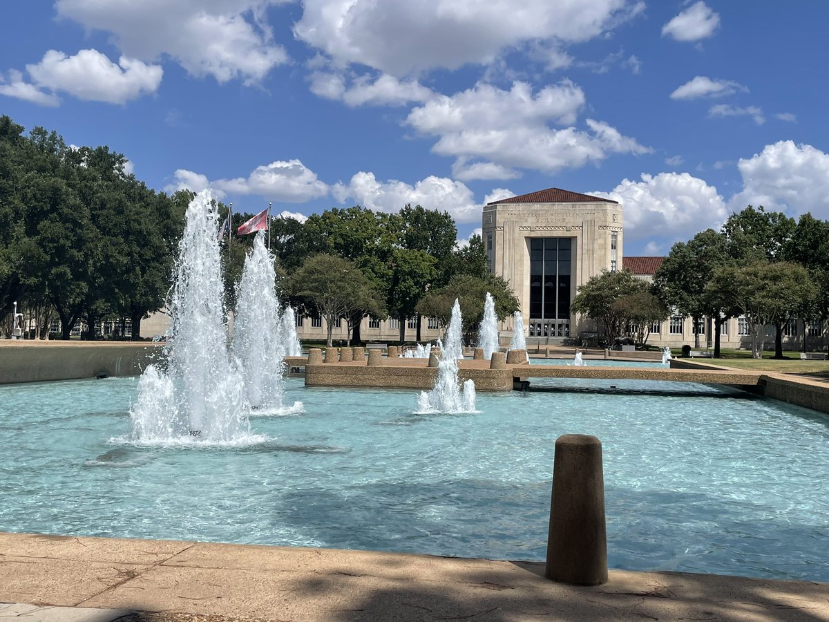 Nic (@n_hart16) on Twitter photo Grad school orientation with <a href="/UHCOE/">UH College of Education</a> ! Incredible orientation, leaving with great information, resources, and support! Shout out to #UHCOE, thank you!! #UH Grad school orientation with <a href="/UHCOE/">UH College of Education</a> ! Incredible orientation, leaving with great information, resources, and support! Shout out to #UHCOE, thank you!! #UH