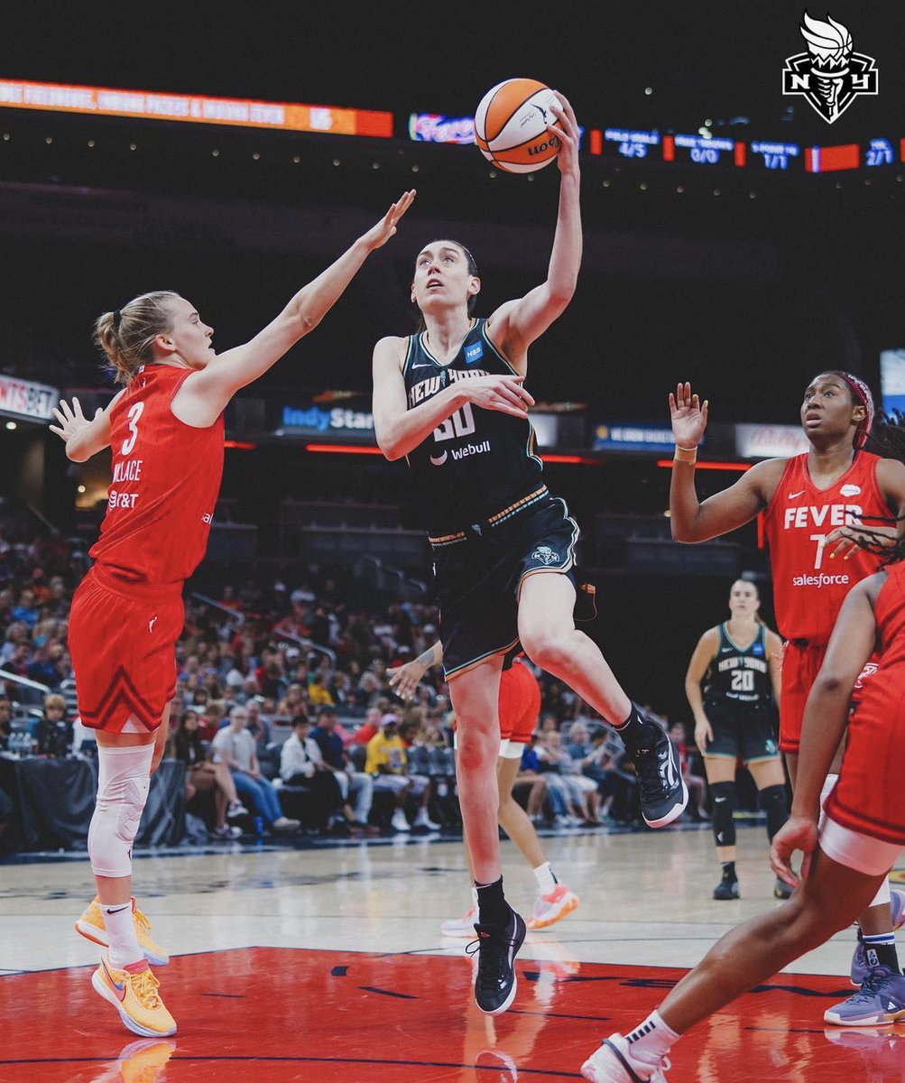 Women’s Hoops Network (@womenshoops_usa) on Twitter photo Breanna Stewart today:
42 PTS | 6 REB | 6 AST | 3 BLK | 15-23 FG
The New York Liberty defeat the Indiana Fever 100-89!
#WNBA | <a href="/nyliberty/">New York Liberty</a> Breanna Stewart today:
42 PTS | 6 REB | 6 AST | 3 BLK | 15-23 FG
The New York Liberty defeat the Indiana Fever 100-89!
#WNBA | <a href="/nyliberty/">New York Liberty</a>