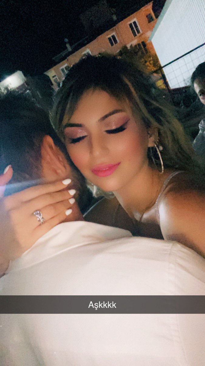 Ecee ✨ (@eceyesm1) on Twitter photo 