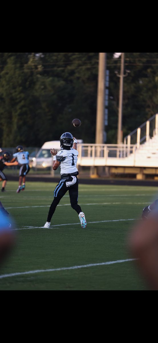 rowdyc_1's tweet image. Football is back. Junior year. LETS GO. 

@NHSJagFootball @RyanLolley2