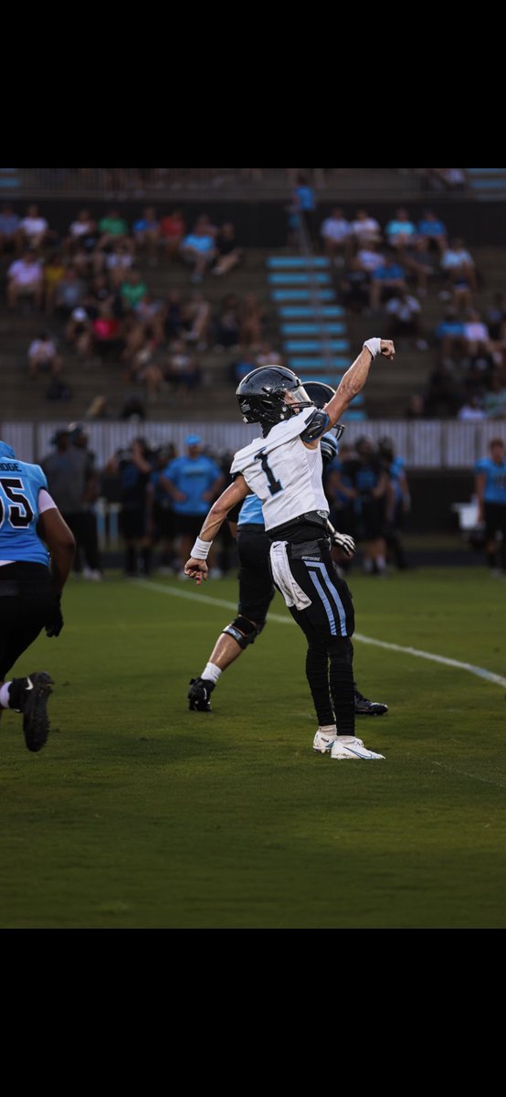 rowdyc_1's tweet image. Football is back. Junior year. LETS GO. 

@NHSJagFootball @RyanLolley2