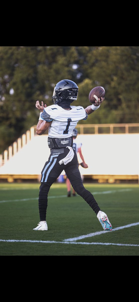 rowdyc_1's tweet image. Football is back. Junior year. LETS GO. 

@NHSJagFootball @RyanLolley2