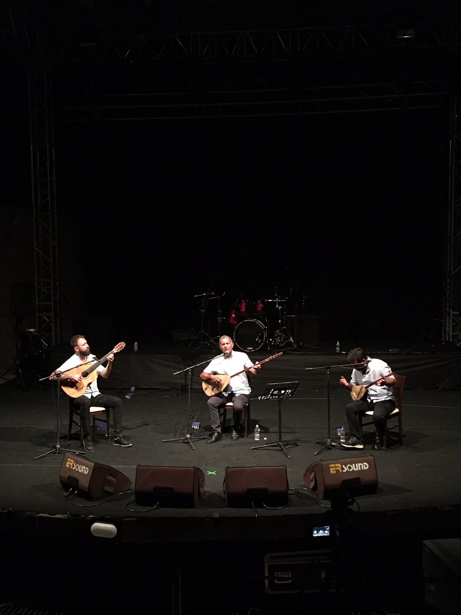 AkdAltinoluk's tweet photo. 2. Altınoluk Alevi Kültür ve Sanat Festivali’miz, Dertli Divani, Gülcihan Koç ve Sasa konserleri ile sona erdi. https://t.co/89F1HgtWpG