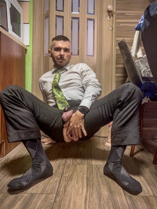 My pussy is is hungry for a dick! It&rsquo;s already open and ready so I had to play with my toy  @werther1_men<a href="/tag/homemade"class="tags"><span>#homemade</span></a><a href="/tag/socksfetish"class="tags"><span>#socksfetish</span></a><a href="/tag/asstraining"class="tags"><span>#asstraining</span></a><a href="/tag/pegginglover"class="tags"><span>#pegginglover</span></a>