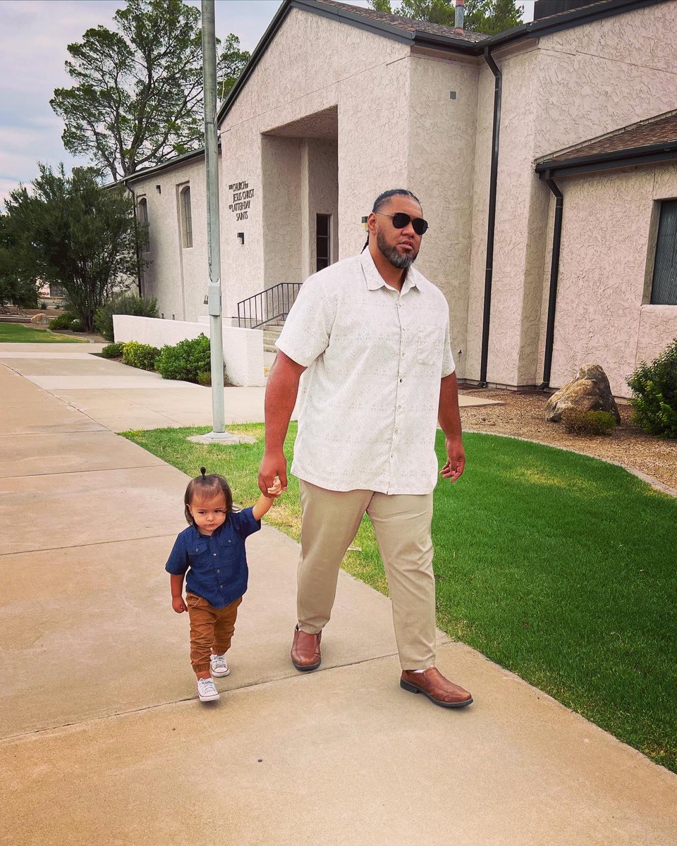 Iam_MikeBrown's tweet photo. Just two big dawgs going to church.
#👨👦 #sundayfunday fear #God but Trust him all the more🙏🏽
#stayfresh #nomobo https://t.co/f7FXUBo8jW