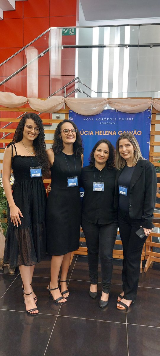 KarineKLC's tweet photo. Palestra da Professora Lúcia Helena Galvão #sábado https://t.co/0QFcBU0Gxk