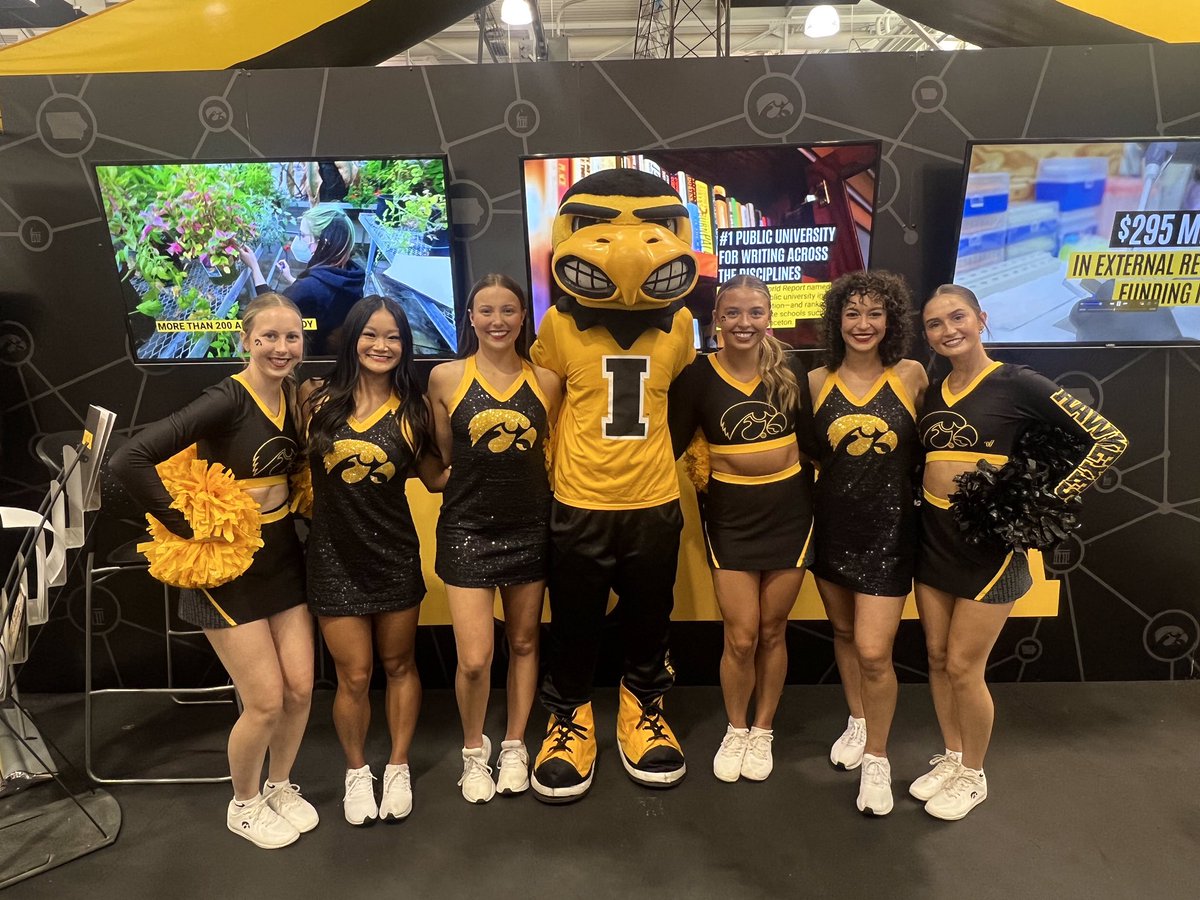 IOWACHEER's tweet photo. Here today at the @uiowa Booth @IowaStateFair with @IowaDanceTeam @TheREALHerky stop by and see us 3:00-6:00pm https://t.co/QYsu8YfVuC