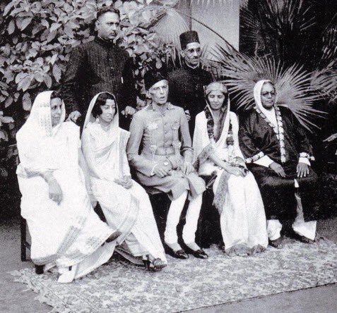 AyazB9's tweet photo. Extreme left is my Nani. She worked closely with Mr. Jinnah &amp; Ms. Fatima Jinnah. After this meeting in Khi, in Jun ‘47, she was returning to Lahore when riots broke out &amp; her train was attacked and burnt. She was burnt on her back and bore a scar for life!
Happy Independence Day! https://t.co/yzjyWNM4A7