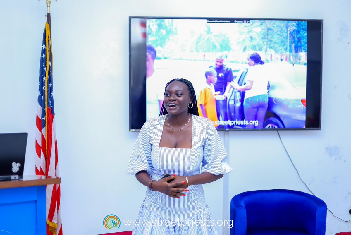StreetPriests's tweet photo. The International Youth Day”23 Roundtable session isn’t one to forget in a hurry.  

Playing host to a gathering of over 100 young people across different organizations and brands such as @AIESECinNigeria (Calabar), @EnactusNigeria(Calabar), @Ikoafrica #unicaldebateclub . https://t.co/LZclD34ipw