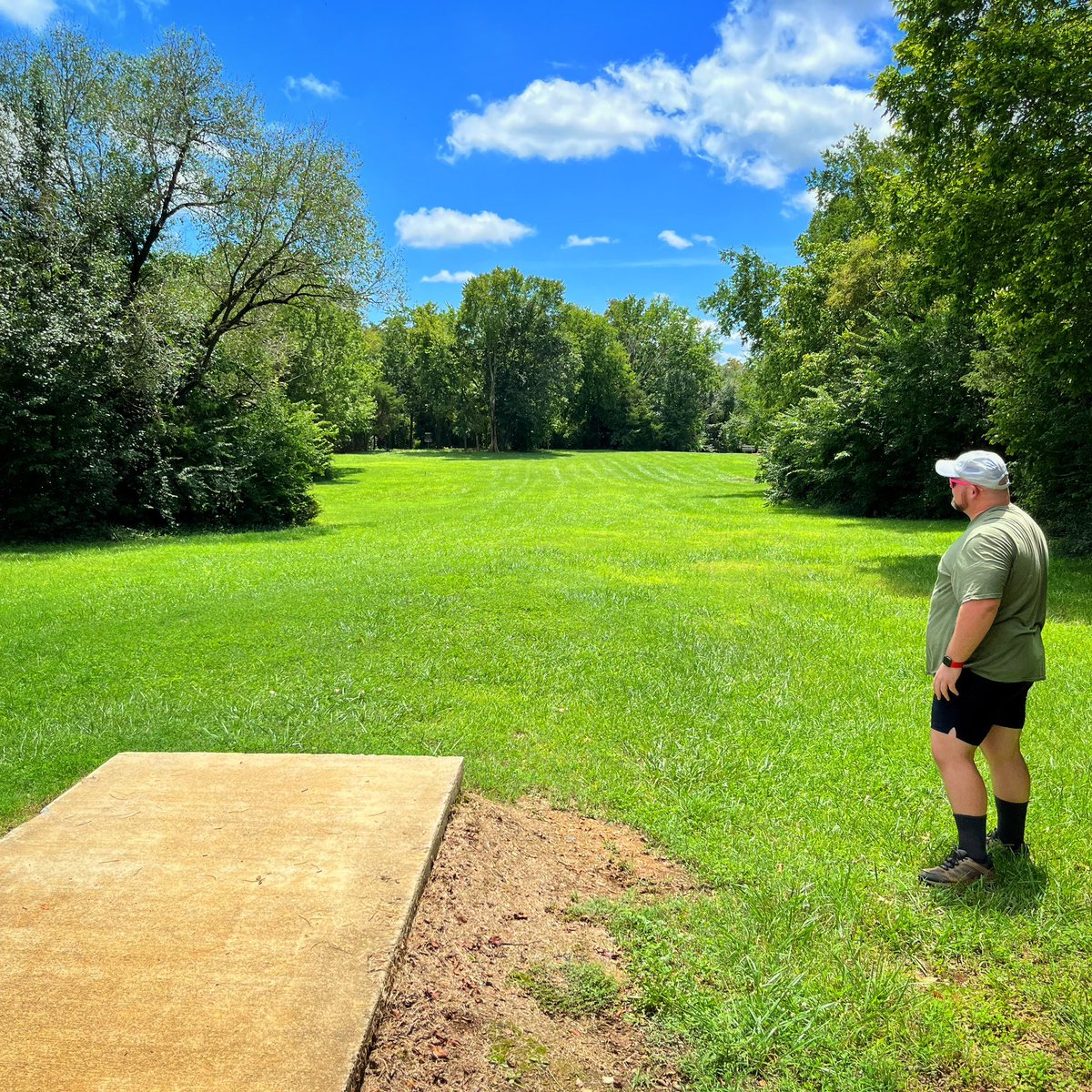 hittingchains's tweet photo. Today Adam and Jake visited Whirlwind Disc Golf Course in Greeneville, TN. It was a fun course that we enjoyed. A bit muddy and buggy, but we had a good time. #discgolf #frisbeegolf #discgolftravels #hittingchains https://t.co/NZImEkxqV5