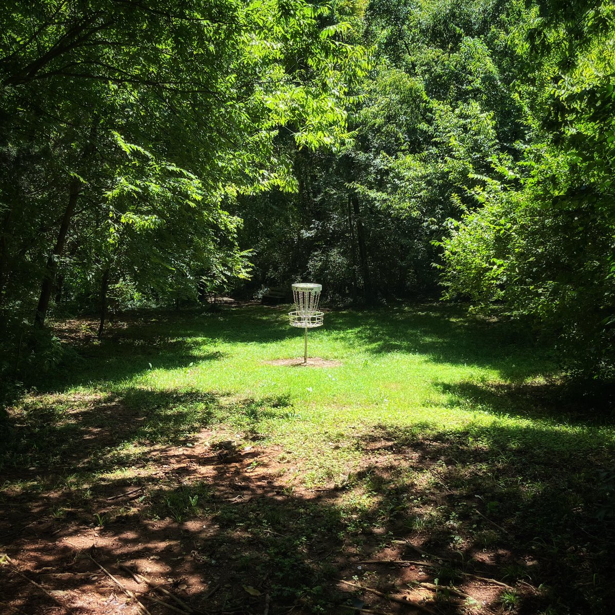 hittingchains's tweet photo. Today Adam and Jake visited Whirlwind Disc Golf Course in Greeneville, TN. It was a fun course that we enjoyed. A bit muddy and buggy, but we had a good time. #discgolf #frisbeegolf #discgolftravels #hittingchains https://t.co/NZImEkxqV5