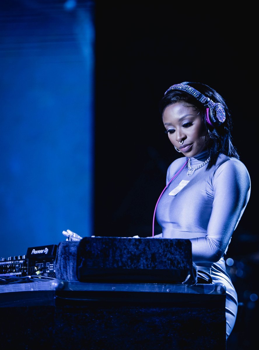 Ntikoo's tweet photo. @DJZinhle at #The16thBar https://t.co/XRAHX2pFaH