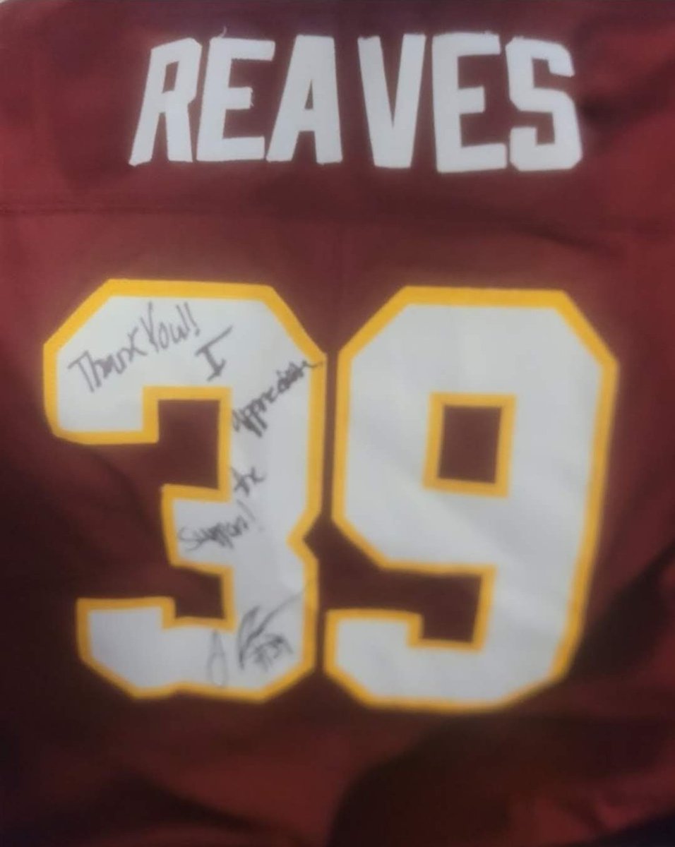 DEERSnBEERS's tweet photo. My favorite autograph π€πͺ #GSNLS #HTTC https://t.co/9low0aqT3f