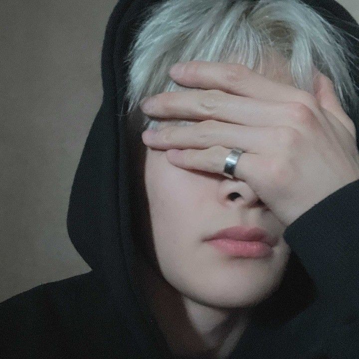 mini au seungin 🔞

sgm solo quería olvidarse de su ex novio saliendo a beber con sus amigos, no esperaba coj3r con esa persona