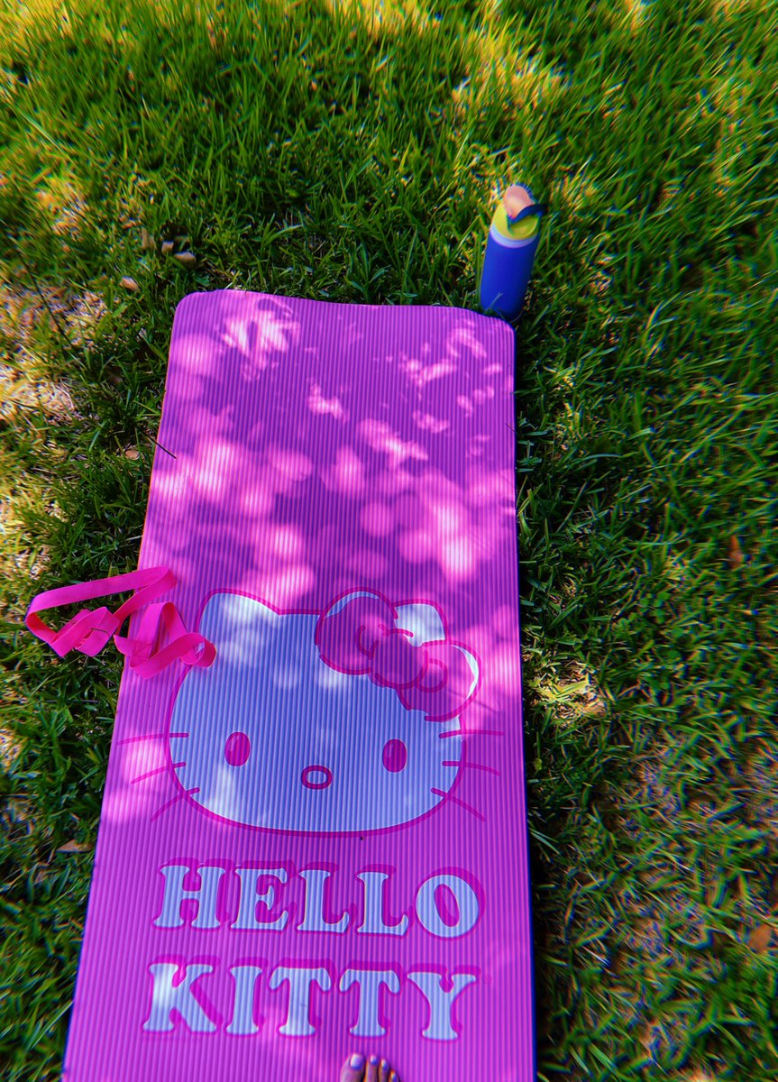 adrianax0's tweet photo. loving all the pink💕💖🌸 https://t.co/tj4xwhiRYk