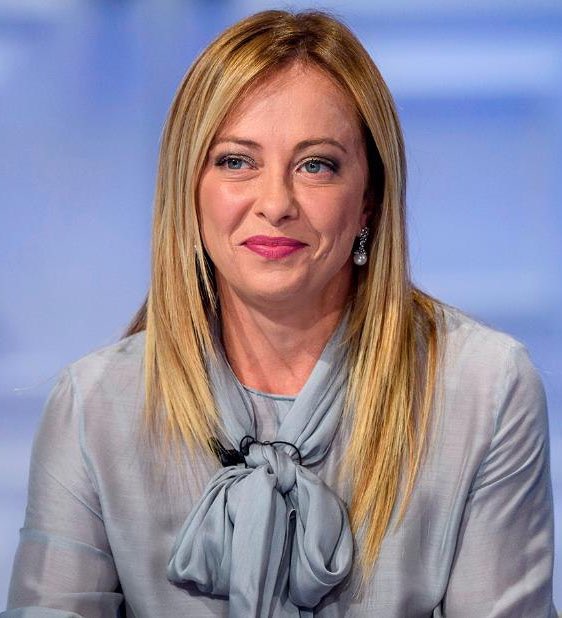 eduardomenoni's tweet photo. 🚨| ÚLTIMA HORA: El Senado de Italia aprobó la reforma tributaria de Georgia Meloni para una histórica bajada de impuestos. Se simplifican y reducen impuestos para personas físicas y sociedades. ⚠️ ¿Apoyas estas medidas de Meloni? https://t.co/PVbiC7TJxK