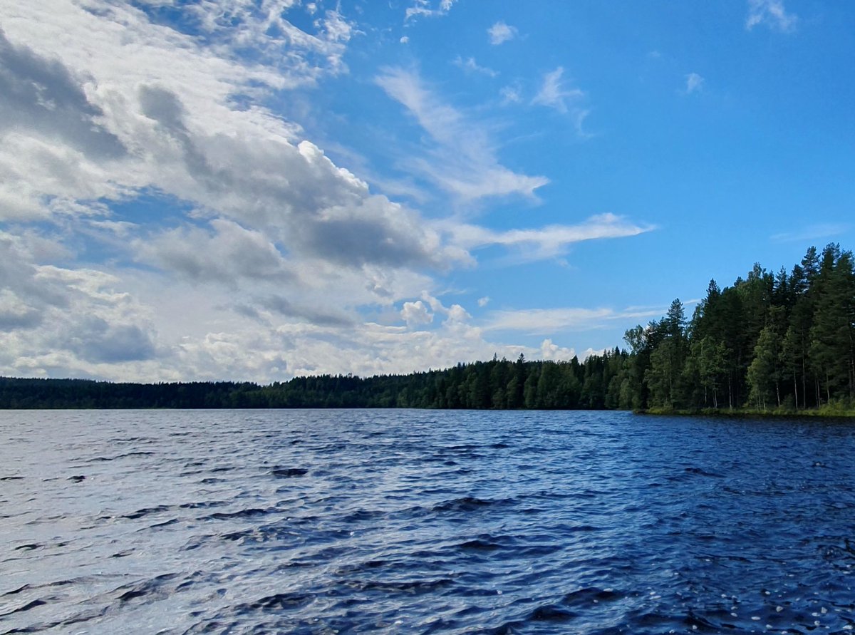 yooynas's tweet photo. #Norway #Hakadal https://t.co/GDMJLcIOV1