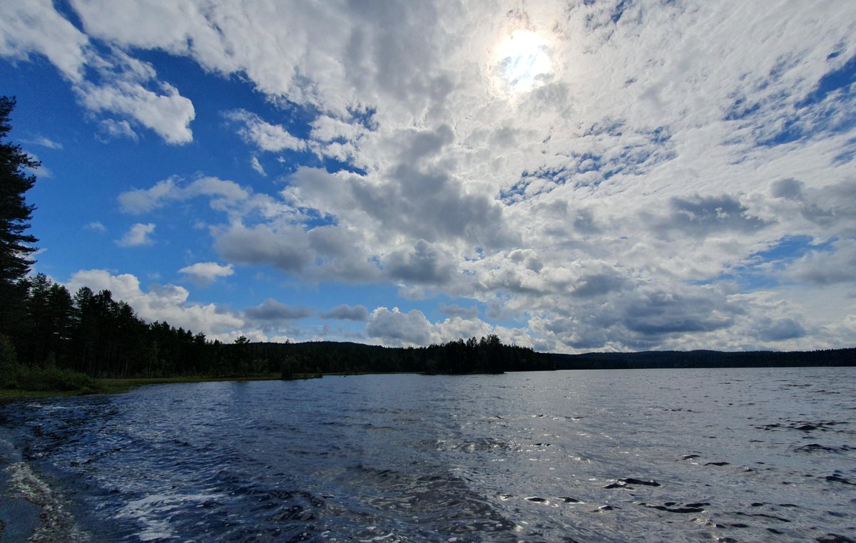 yooynas's tweet photo. #Norway #Hakadal https://t.co/GDMJLcIOV1