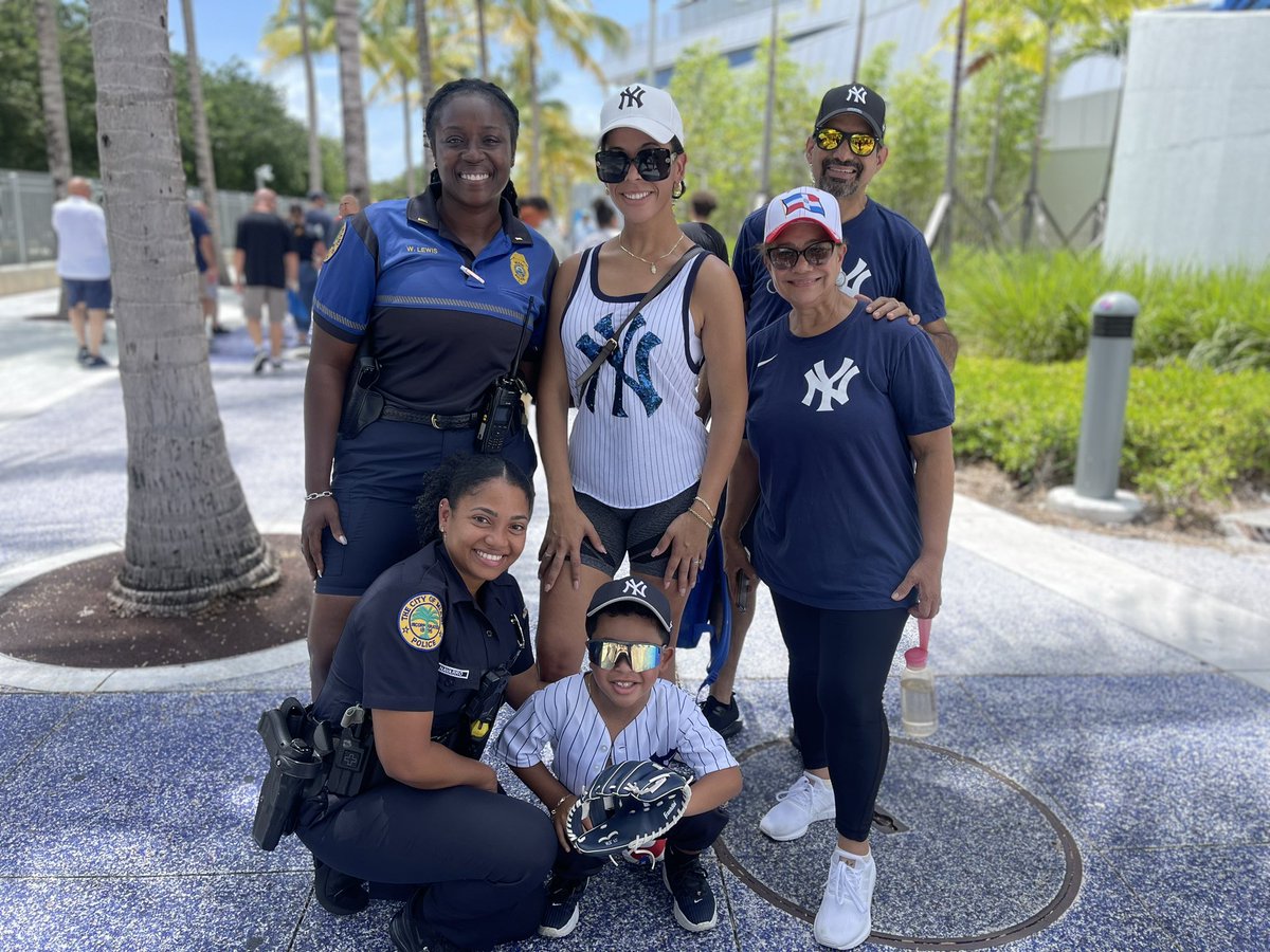2nd_In_Cmd's tweet photo. When You Instill The Importance Of Doing Good For People, This Is The Outcome!! Meet JeanLuca Who Was Born With Half A Heart But Is Full Of Spirit. He Was Able To Attend A Yankees Game Today. Thank You To Everyone Involved That Made It Happen. #Community# Engage #Yankees https://t.co/j4RvprztmV