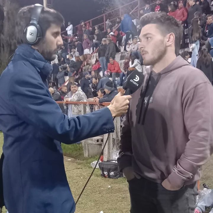 tomasrobbio's tweet photo. ¡Mi primer campo de juego para @DSports 💪 !
Estuvimos en las semifinales de rugby de Tucumán con #TucumanRugby - #OldLions y #LosTarcos - #Universitario.
Los de Stgo. del Estero y Los Rojos jugarán el partido decisivo de este torneo regional del NOA, el próximo sábado.
#DSports https://t.co/QohwMxU74Z