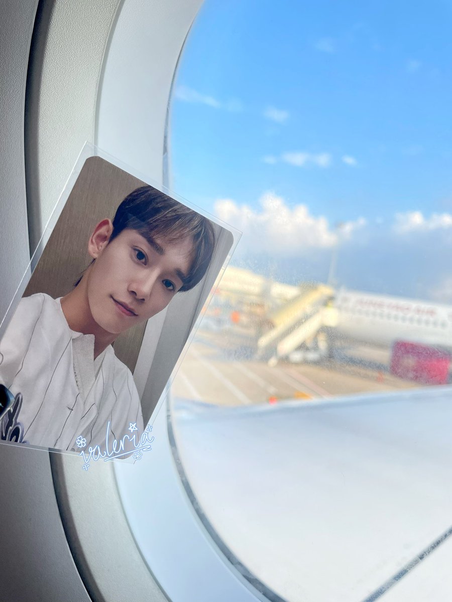 xxxLRFyyy's tweet photo. ✈️ see u～ https://t.co/cgd6GD8Ru4