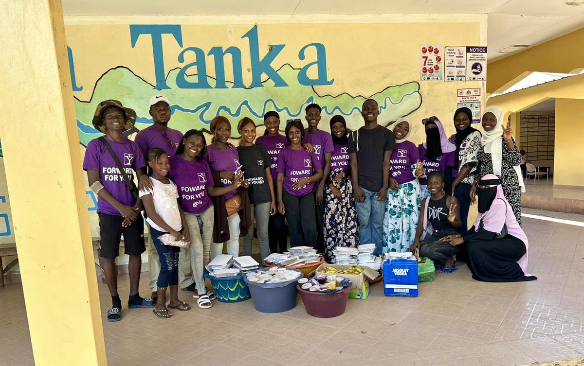 forwardforyou's tweet photo. Thank you very much to everyone that contributed to today’s family fun day at Tanka Tanka. The patients enjoyed a delicious meal, engaged in fun activities and conversations. Special appreciation to the #ForwardForYou volunteers ❤️💫 #MentalHealthAwareness https://t.co/kxakAuZMJ4